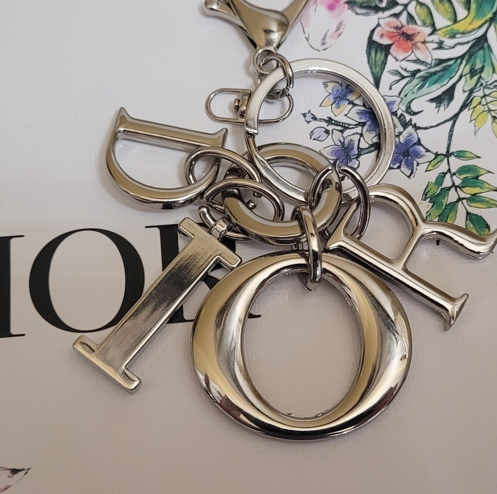 Dior Silver Metal 'D I O R' Letter Keyring Charm - Picture 5 of 8